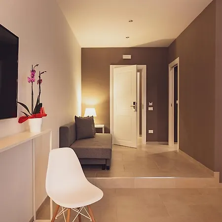 Bed and Breakfast Marla's Boutique Νότο